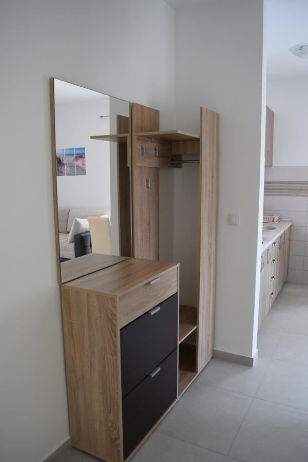 Kristina Apartments ティヴァト エクステリア 写真